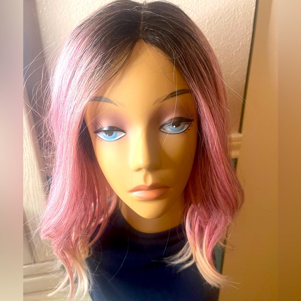 LIGHT PINK 2 BLOND OMBRÉ WIG